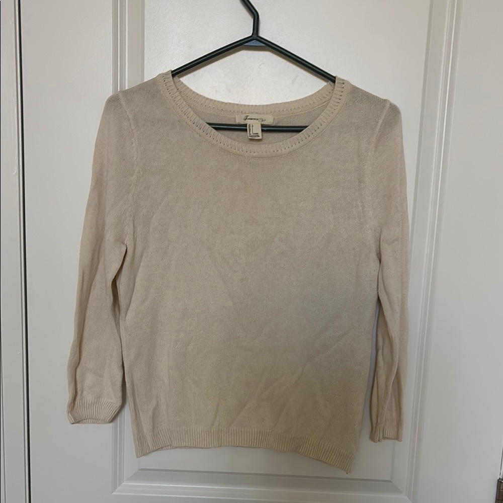 Forever 21 sweater top, fits like a small